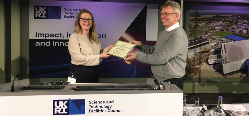 photo of Sarah lovelock winning JMT prize