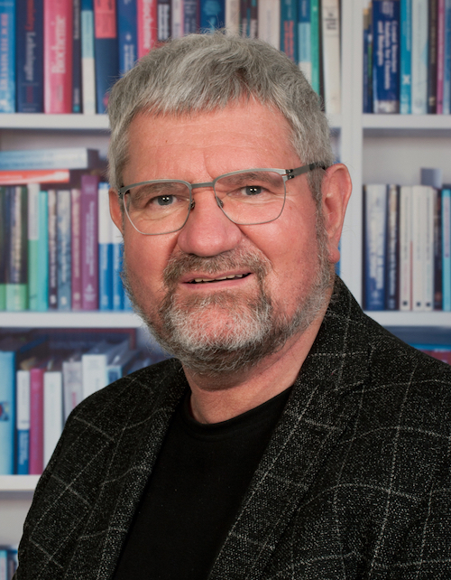 photo of Prof. R. Schlögl